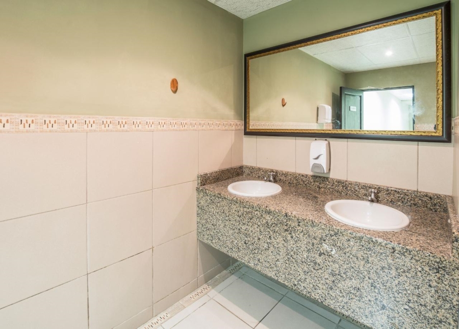 Commercial Property for Sale in Quigney Eastern Cape